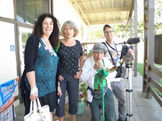 http://curezone.com/upload/Blogs/Your_Enchanted_Gardener/Pamm_Larry_Leslie_Goldman_Sean_Kaminski_Opening_Ceremony_National_Heir.jpg