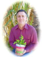 http://curezone.com/upload/Blogs/Your_Enchanted_Gardener/tn-Anthony_Russo_Beetkeeper10_09.jpg