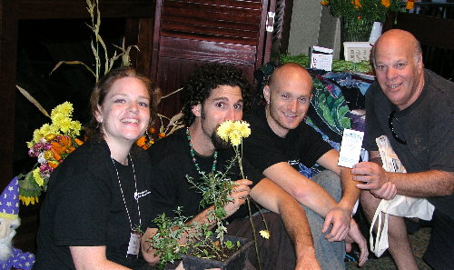 http://curezone.com/upload/blogs/your_enchanted_gardener/Steve_Levitt_Students_500.jpg